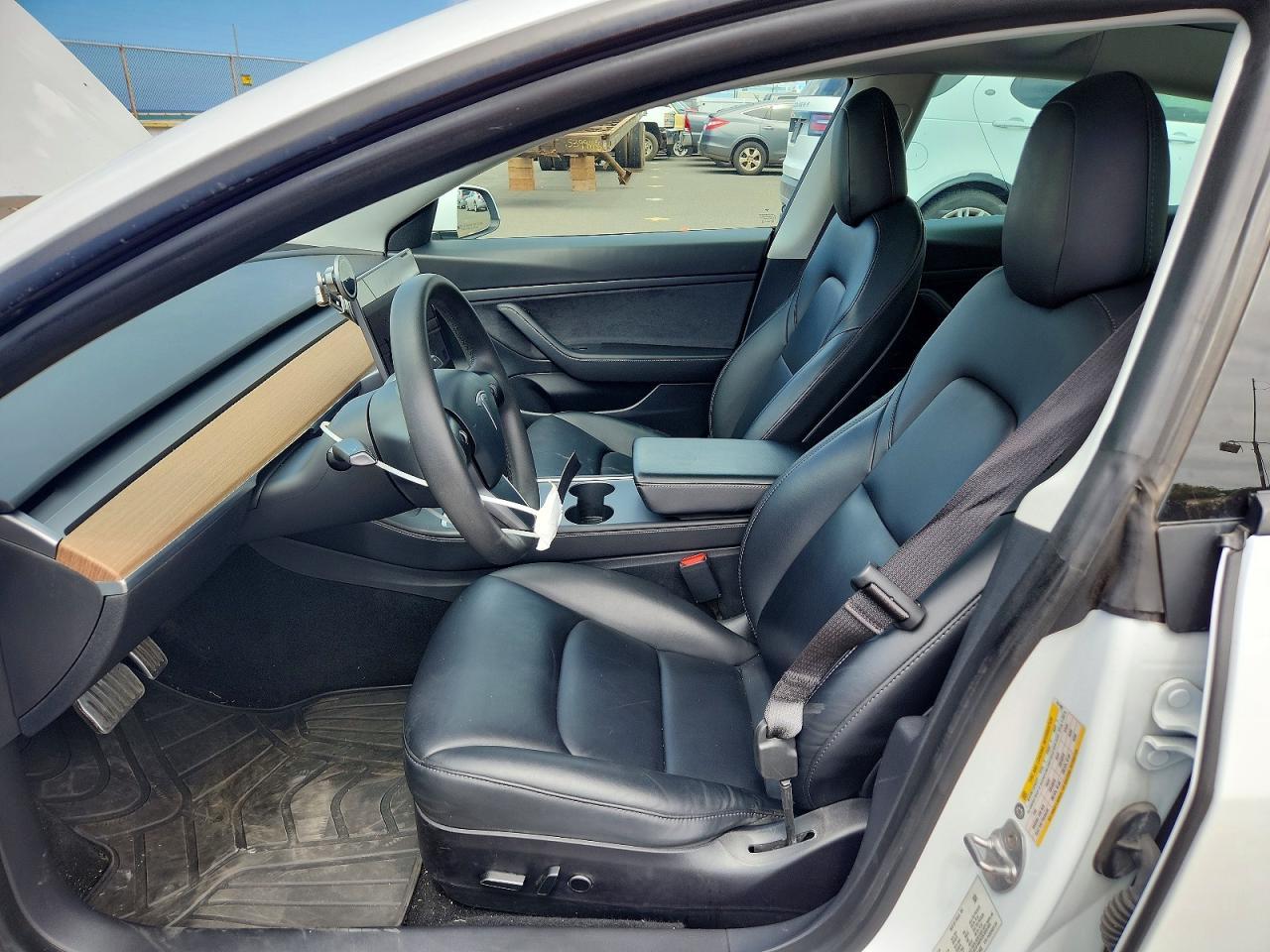 2021 Tesla Model 3 - Image 7