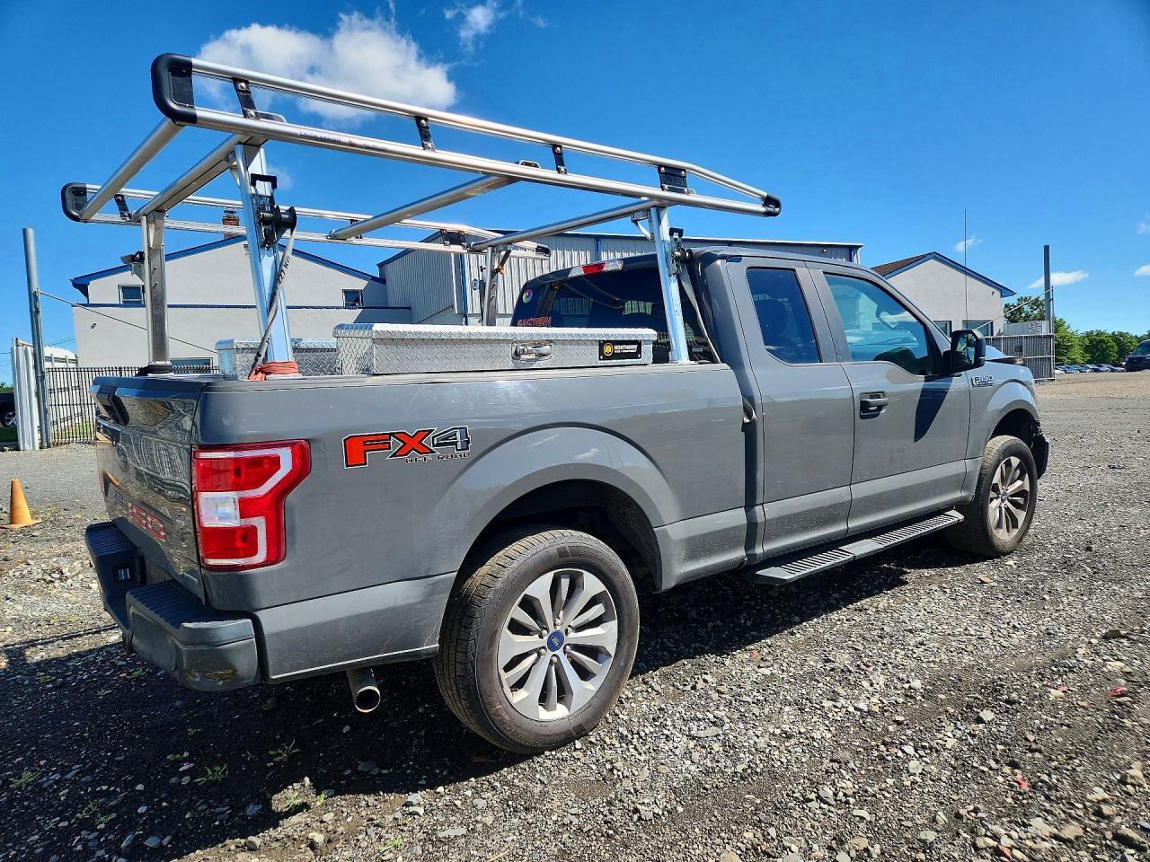 2018 Ford F150 Super Cab - Фото 3