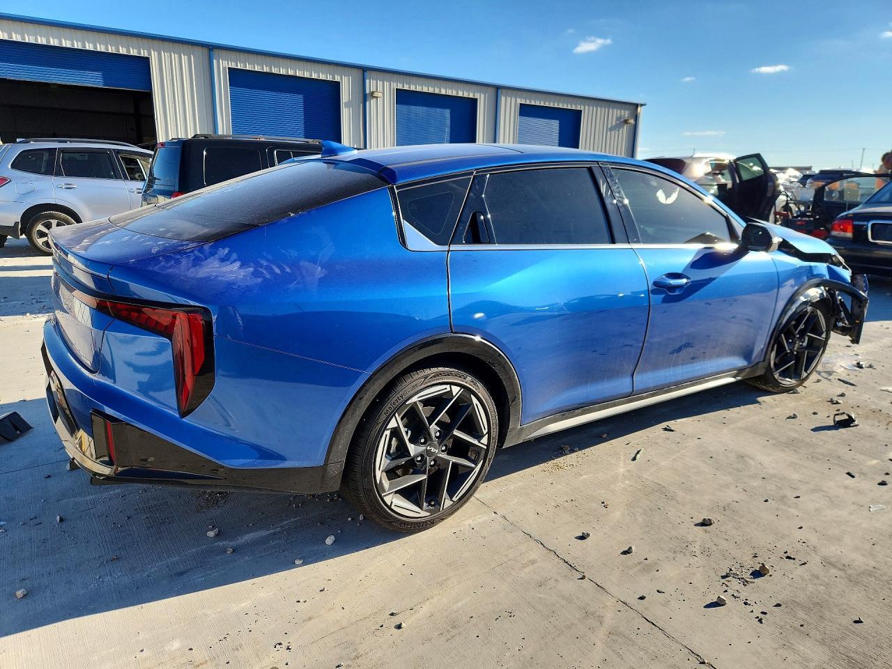 2025 Kia K4 Gt Line - Фото 3