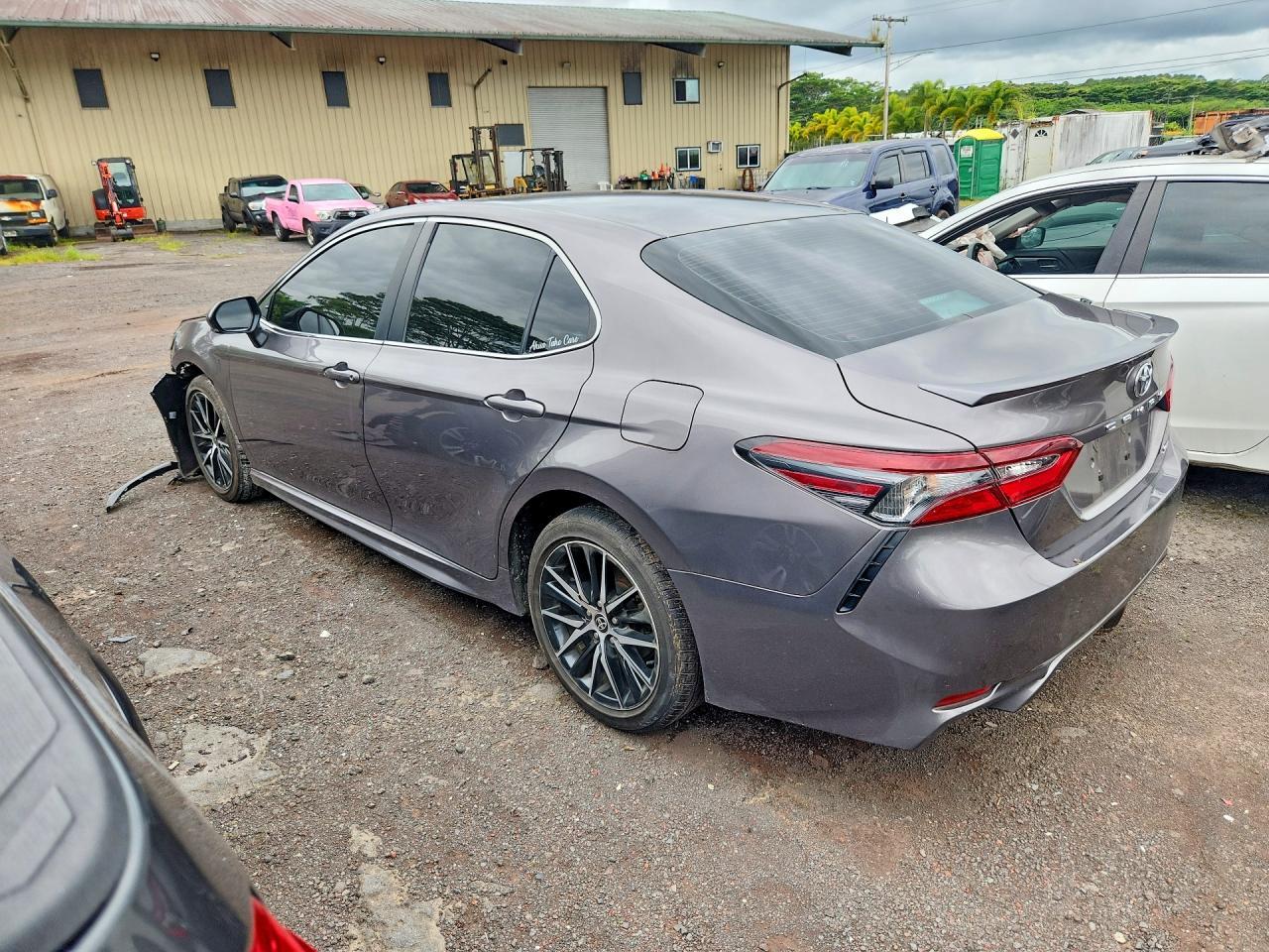 2024 Toyota Camry Se - Image 2