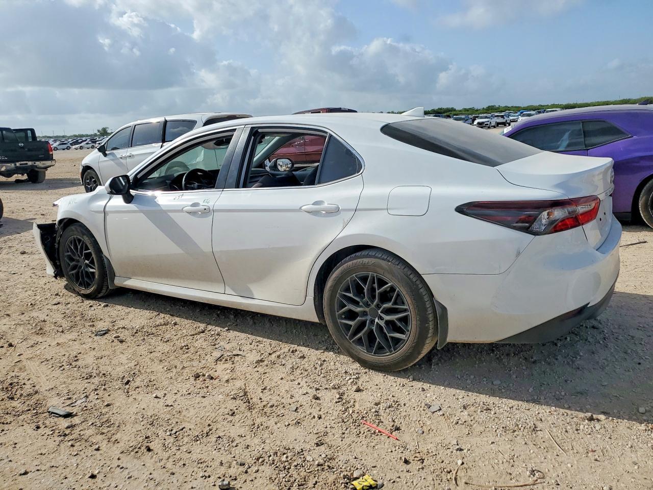 2022 Toyota Camry Le - Image 2