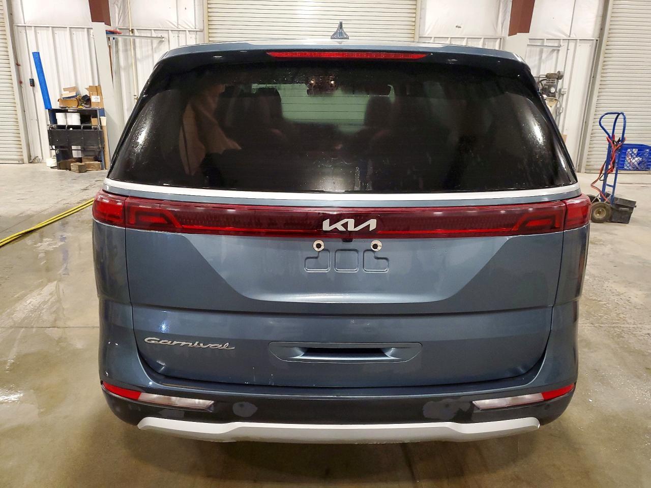 2022 Kia Carnival Ex - Фото 6