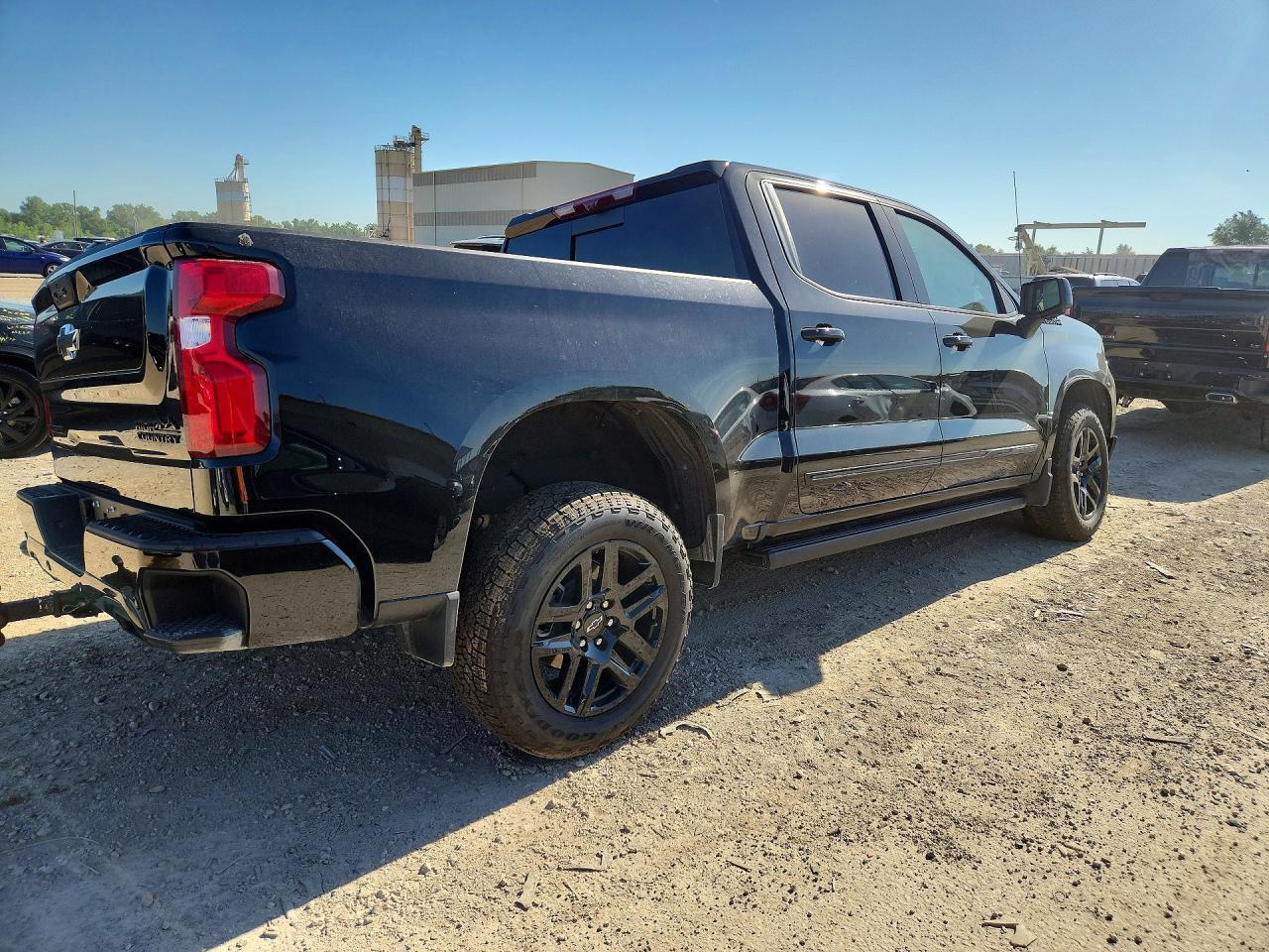 2026 Chevrolet Silverado K1500 High Country - Фото 3
