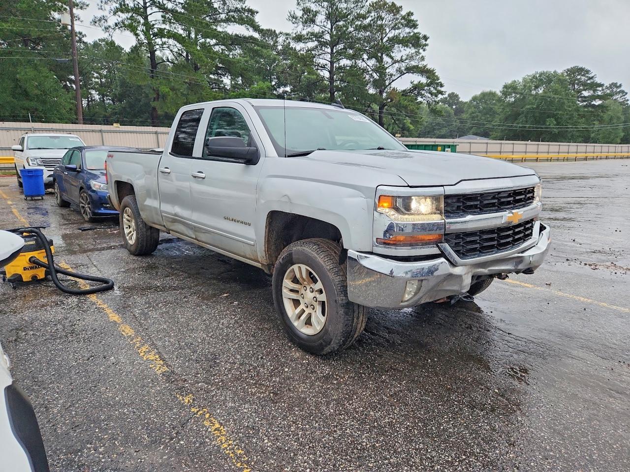 2016 Chevrolet Silverado K1500 Lt - Image 4
