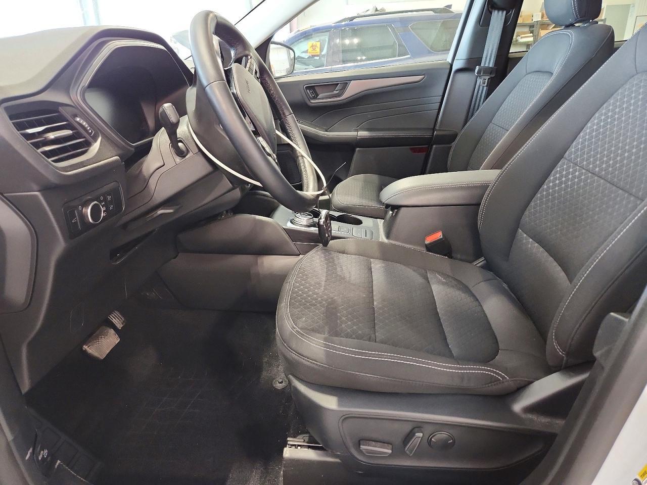 2024 Ford Escape Active - Image 7