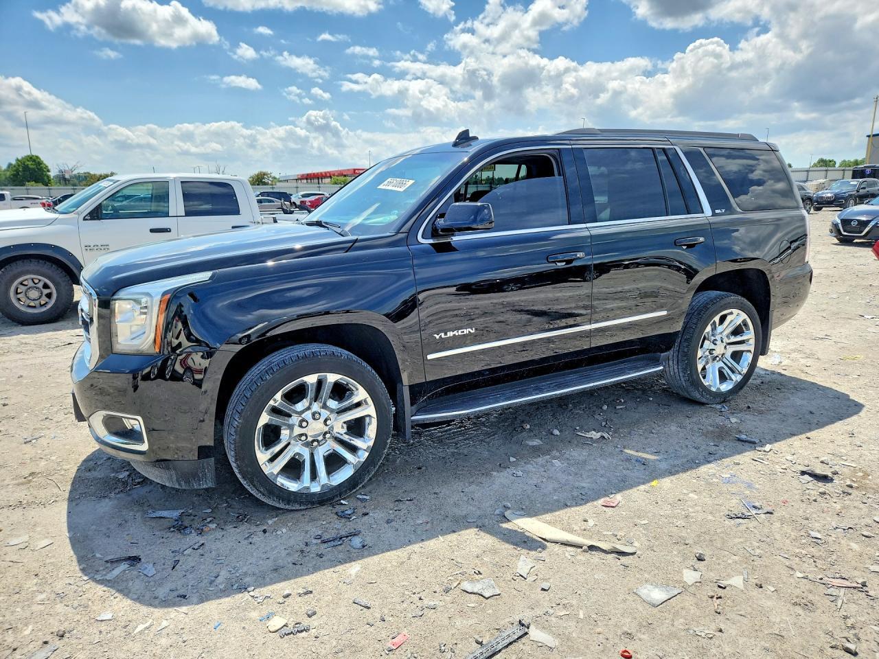 2017 GMC Yukon Slt