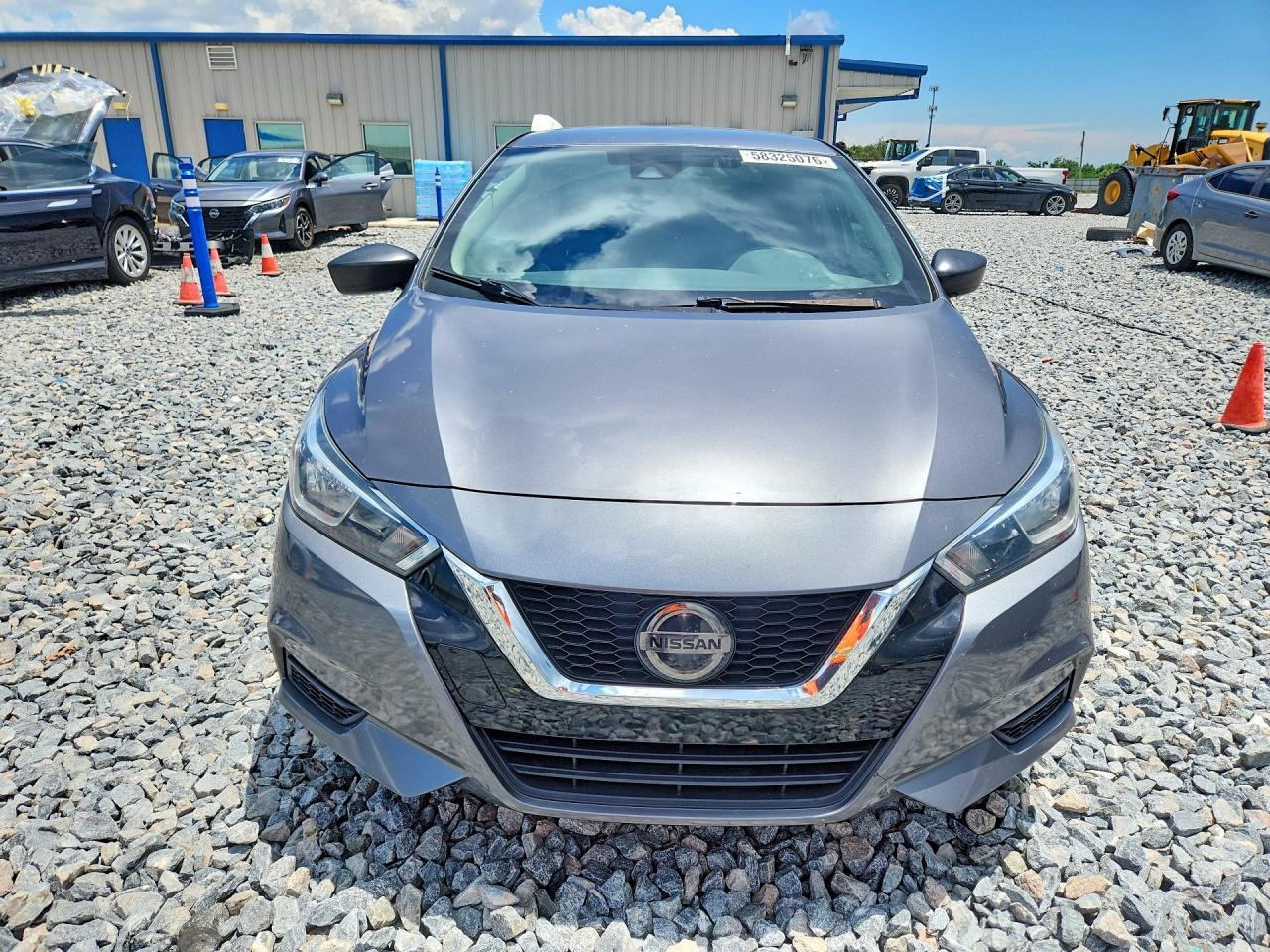 2020 Nissan Versa S - Фото 5