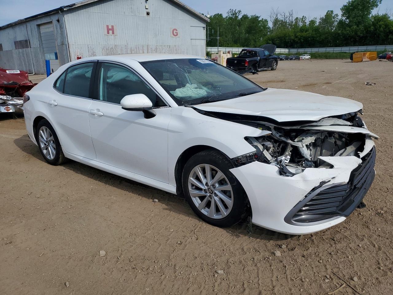 2023 Toyota Camry Le - Image 4
