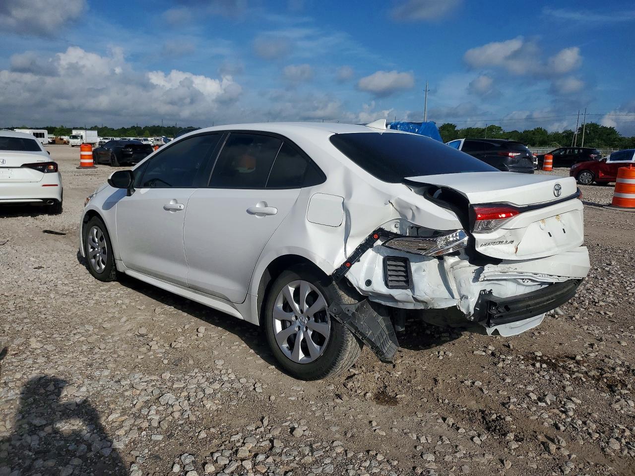 2024 Toyota Corolla Le - Фото 2