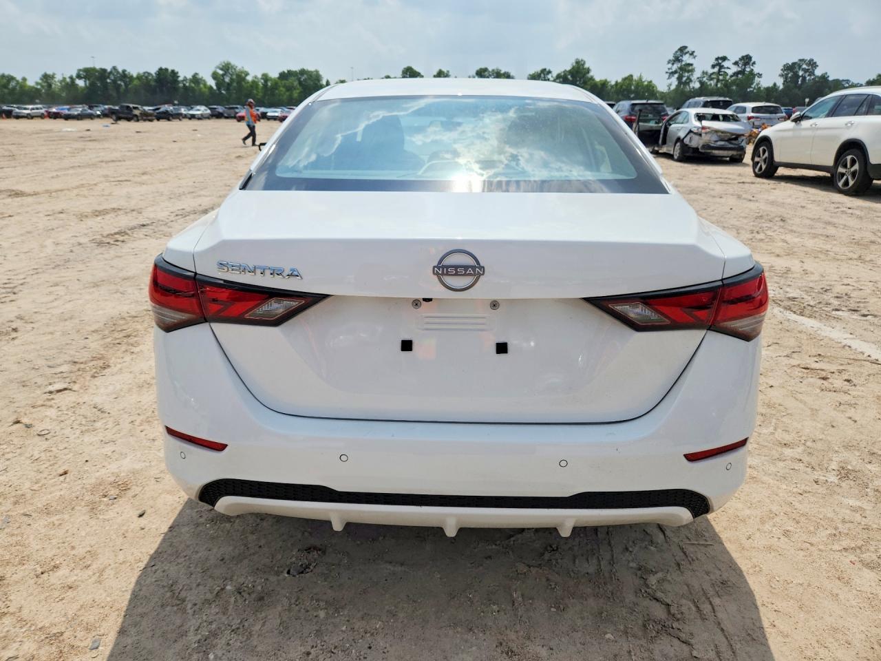 2025 Nissan Sentra S - Фото 6