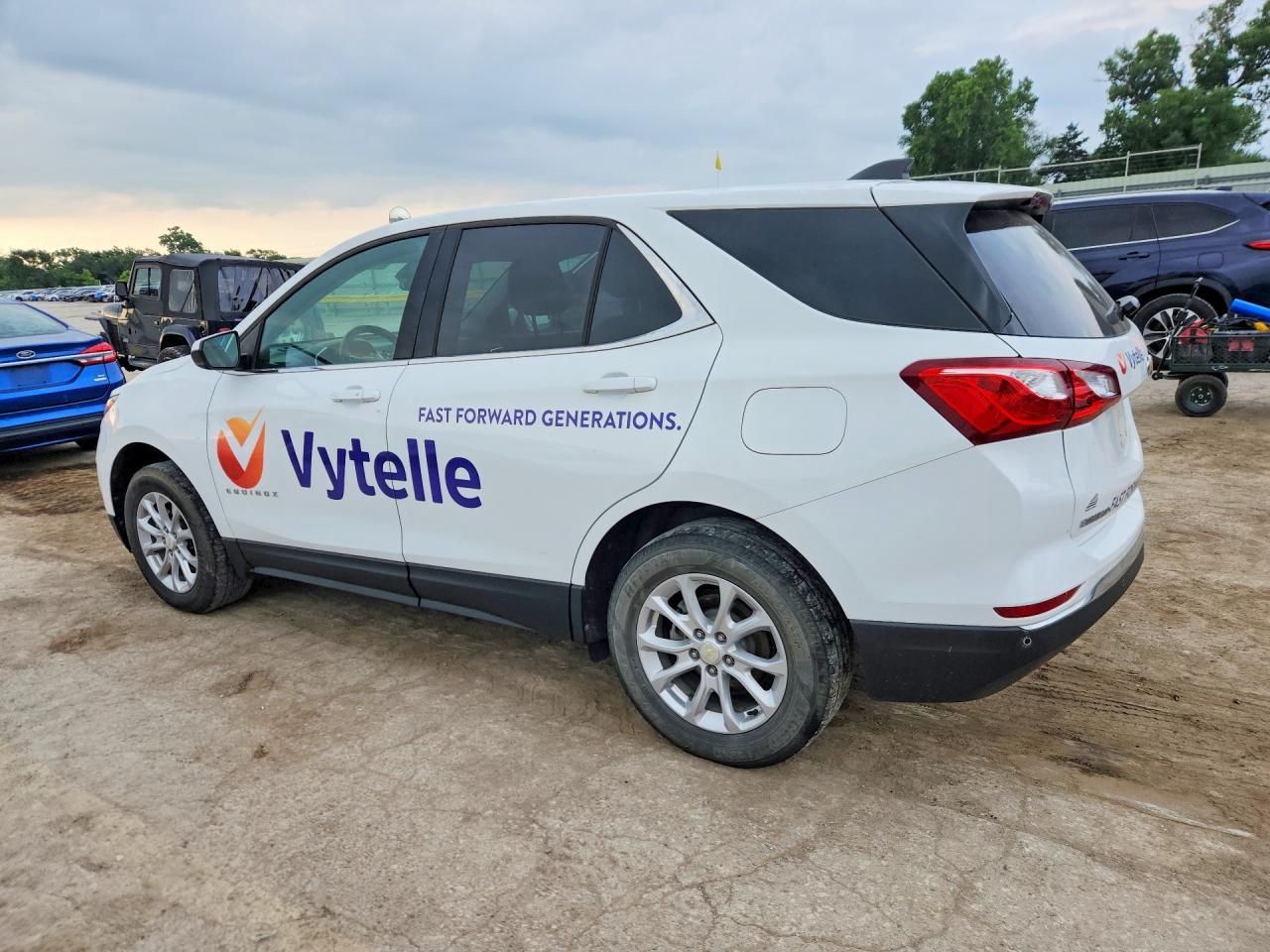 2020 Chevrolet Equinox Lt - Фото 2