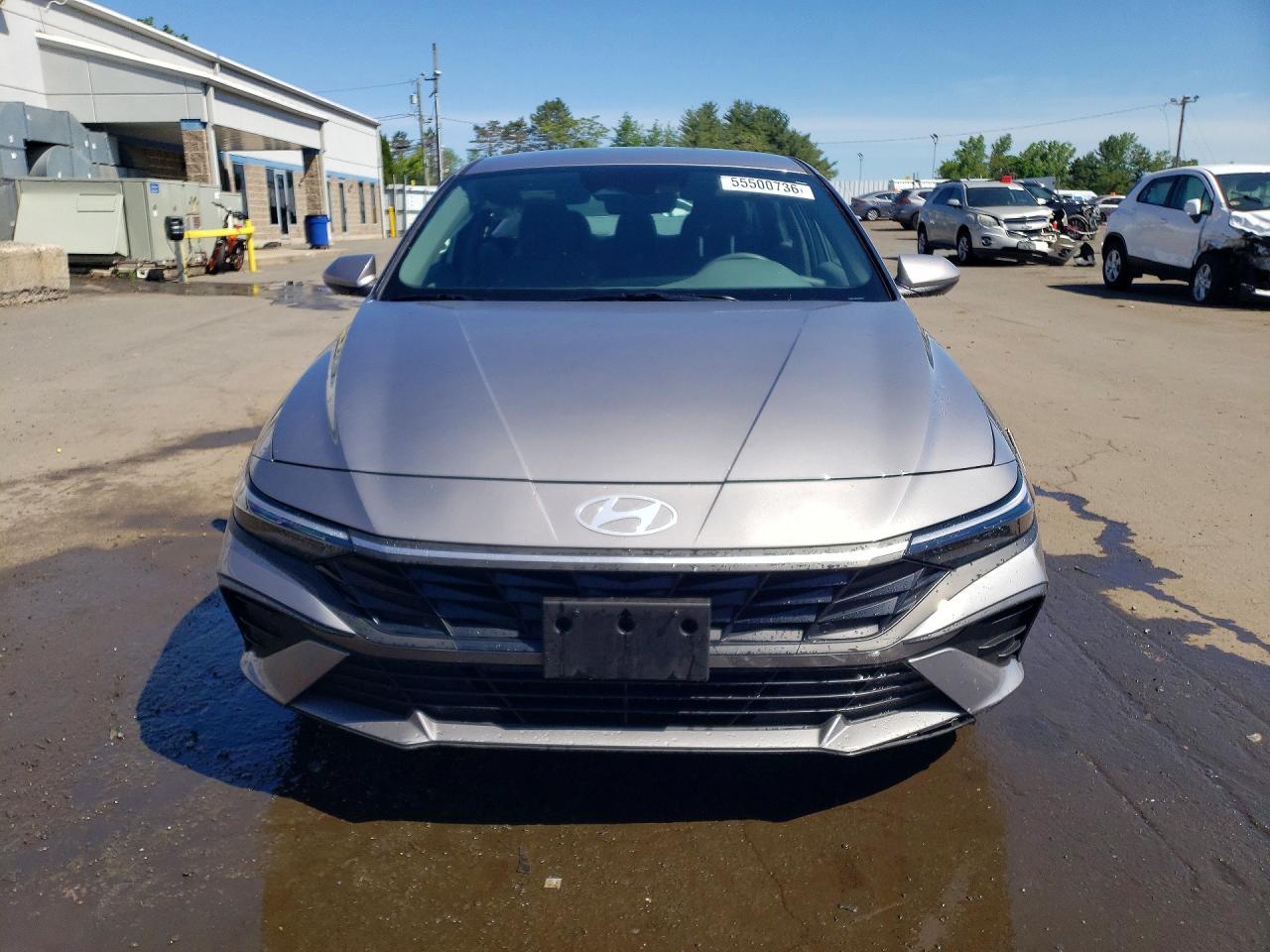 2025 Hyundai Elantra Se - Image 5