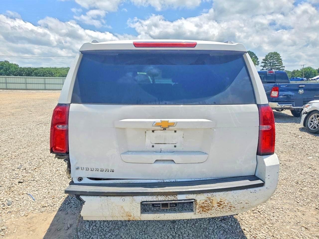 2015 Chevrolet Suburban C1500 Lt - Фото 6