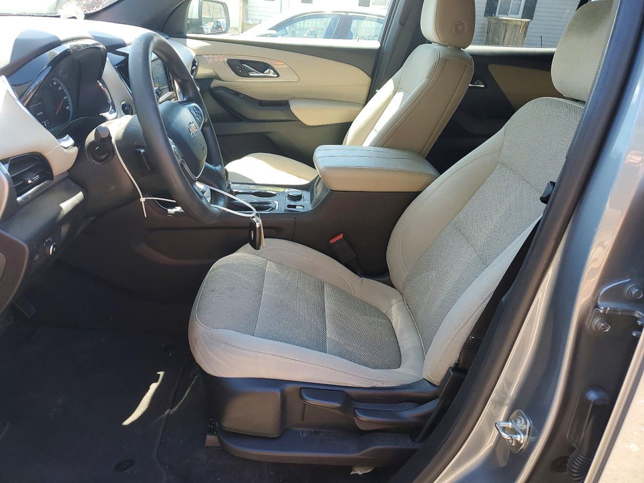 2023 Chevrolet Traverse Ls - Фото 7