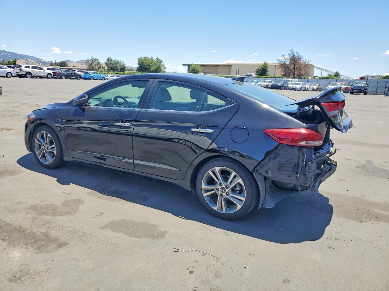 2017 Hyundai Elantra Limited - Фото 2