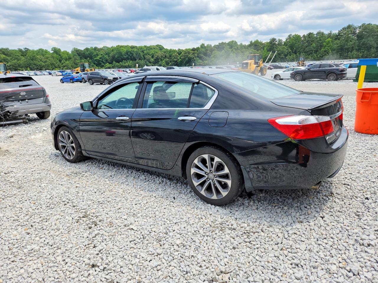 2015 Honda Accord Sport - Фото 2