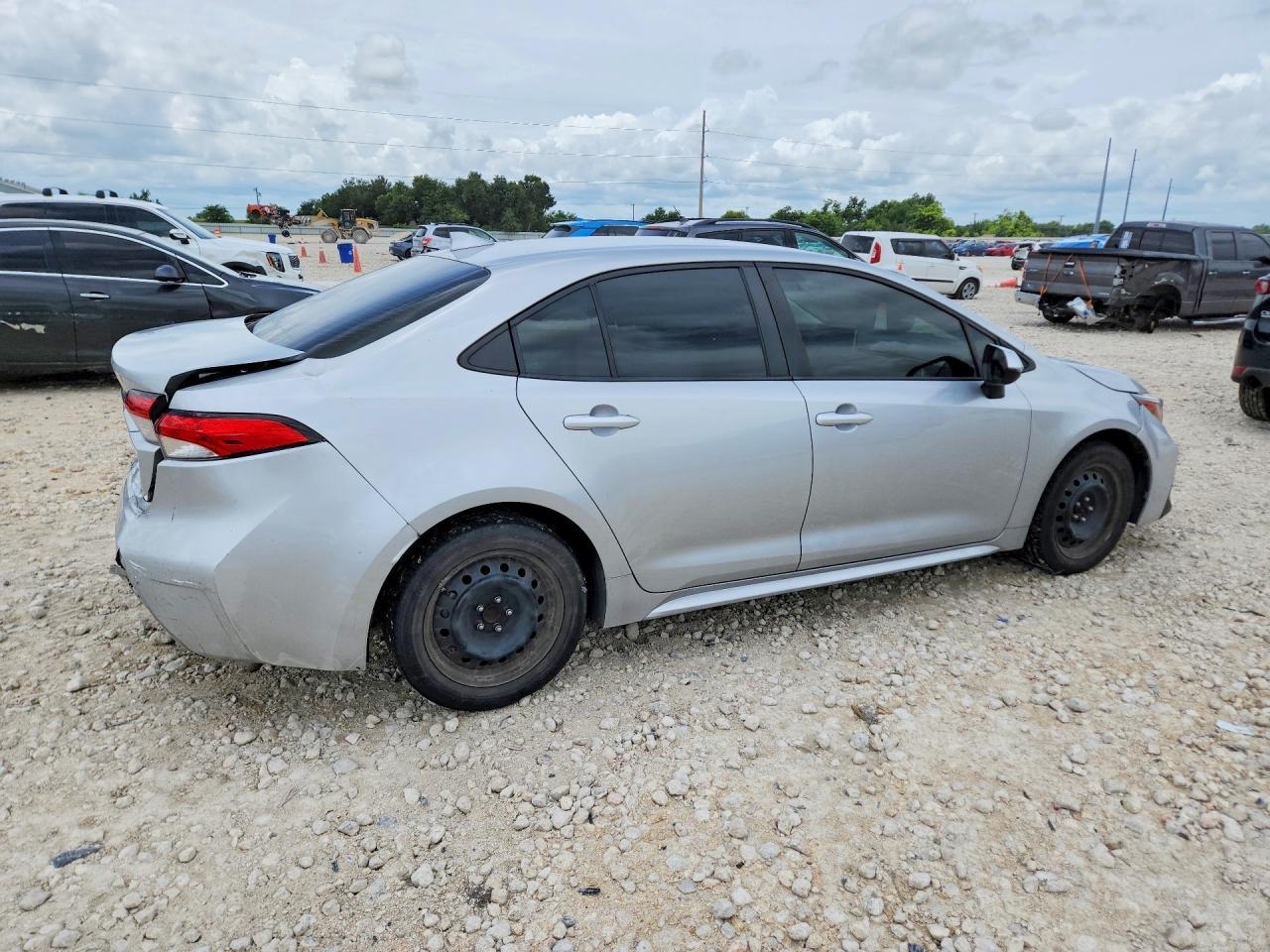 2021 Toyota Corolla Le - Фото 3