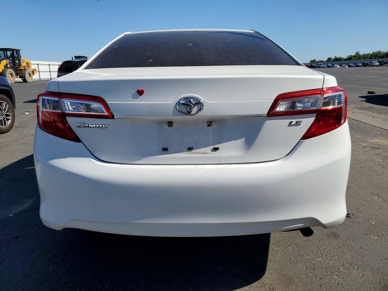 2012 Toyota Camry Le - Фото 6