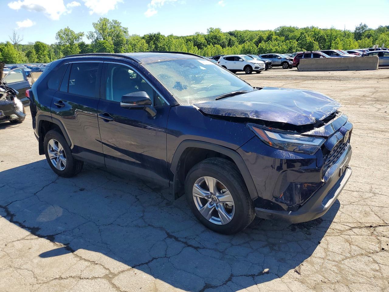 2025 Toyota Rav4 Xle - Image 4
