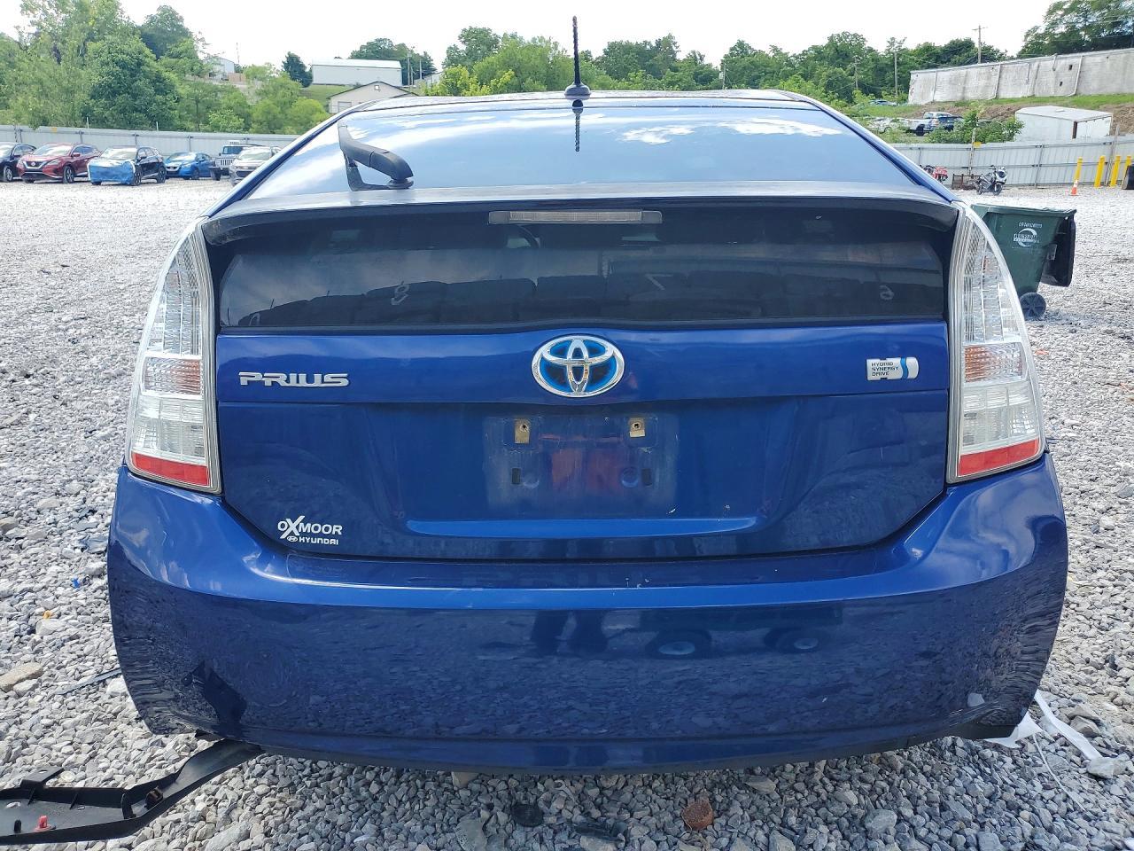 2011 Toyota Prius - Фото 6
