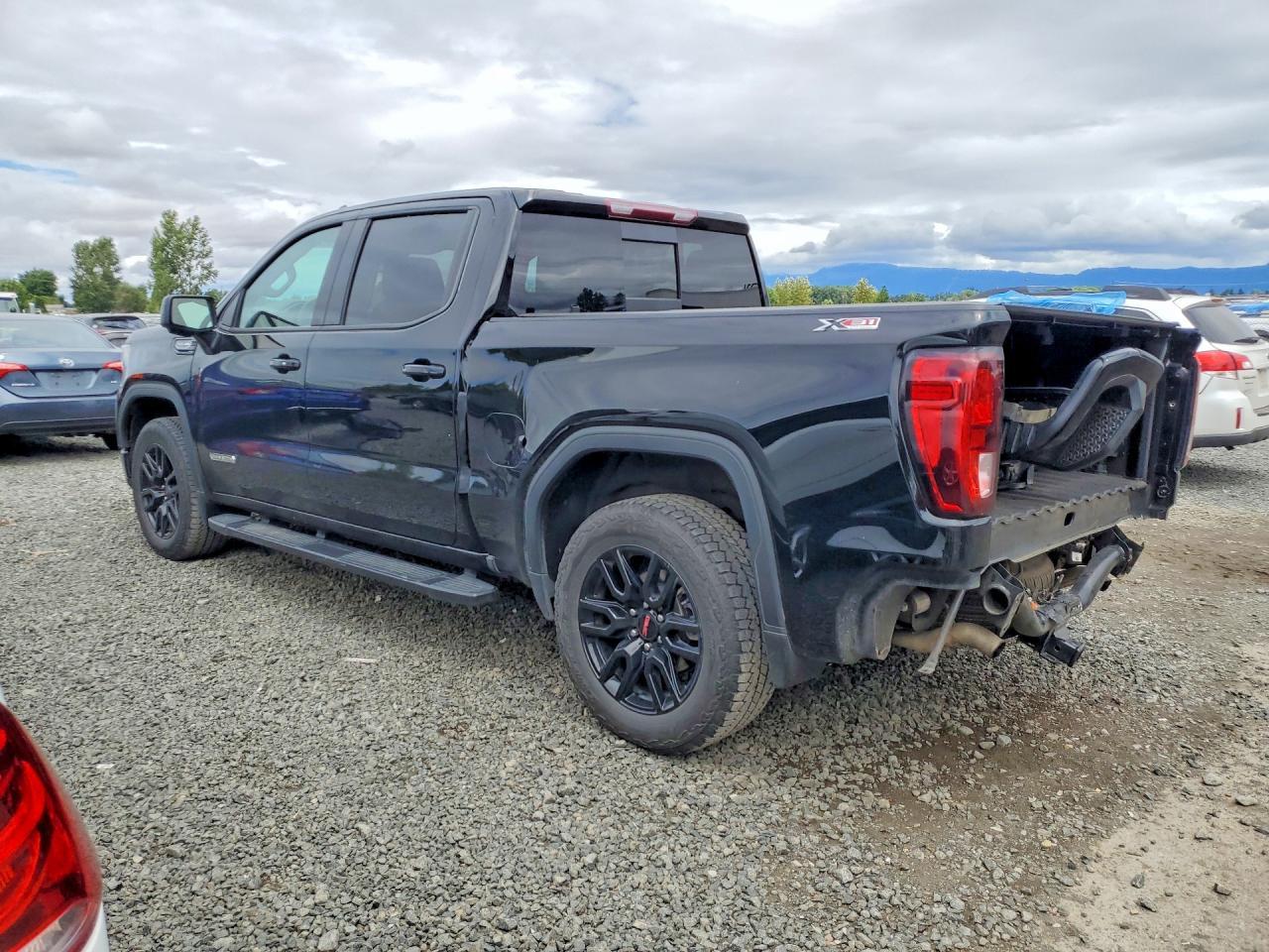 2025 GMC Sierra K1500 Elevation - Image 2