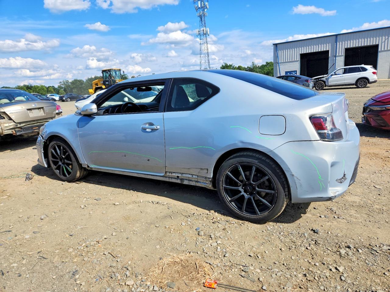 2014 Scion Tc 10 Series - Image 2