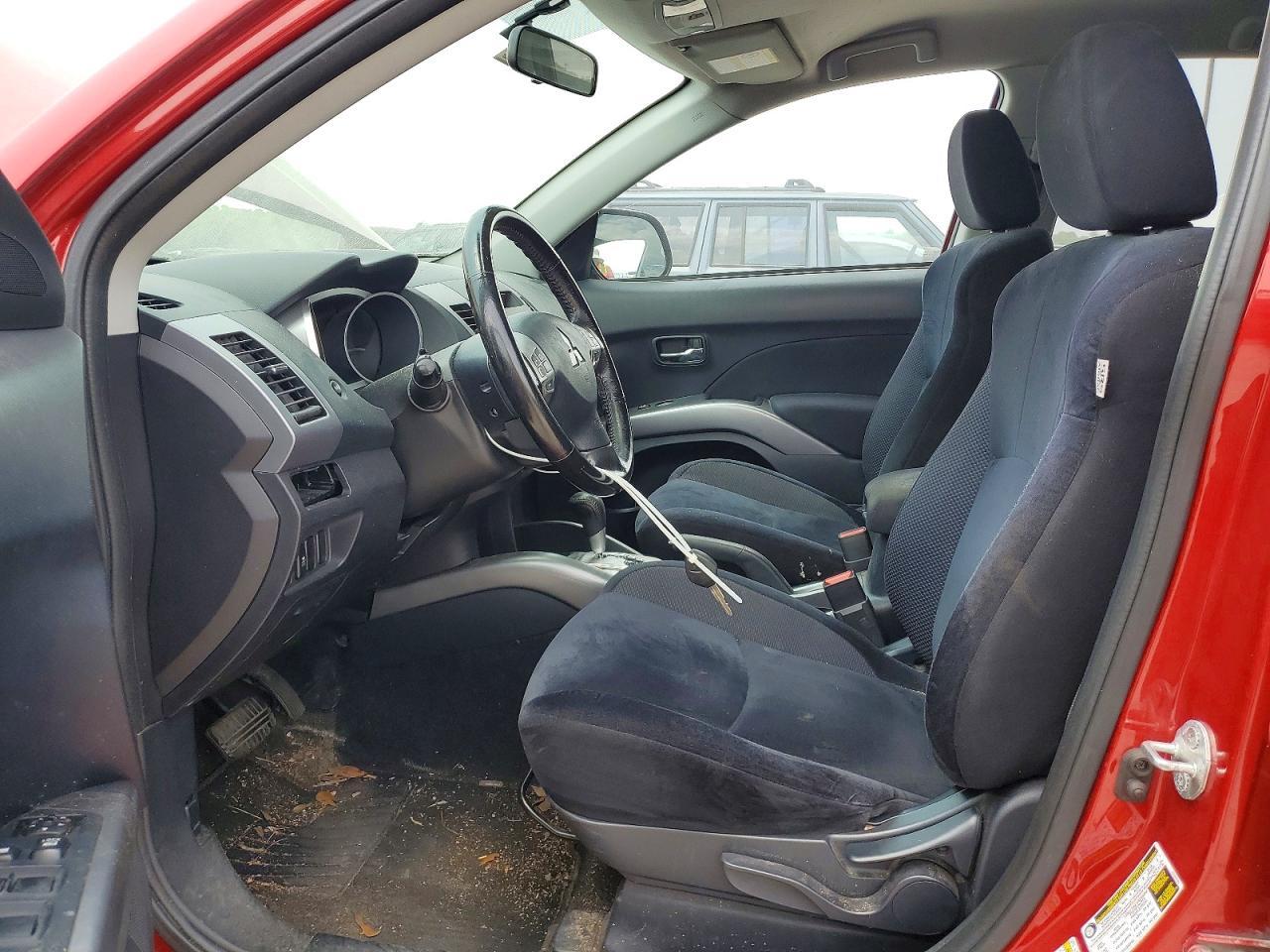 2012 Mitsubishi Outlander Es - Image 7