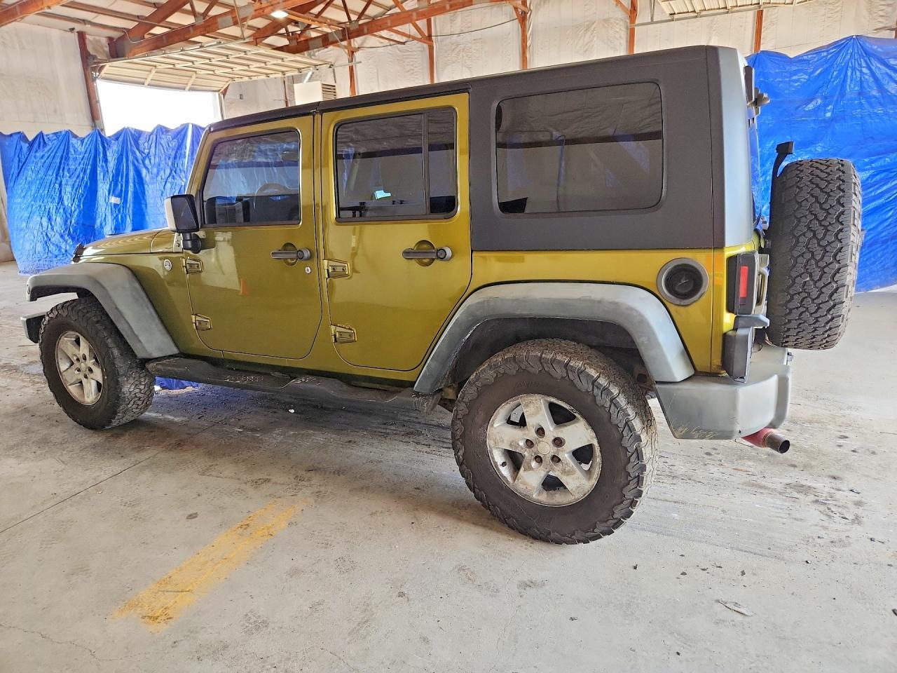 2008 Jeep Wrangler Unlimited X - Image 2