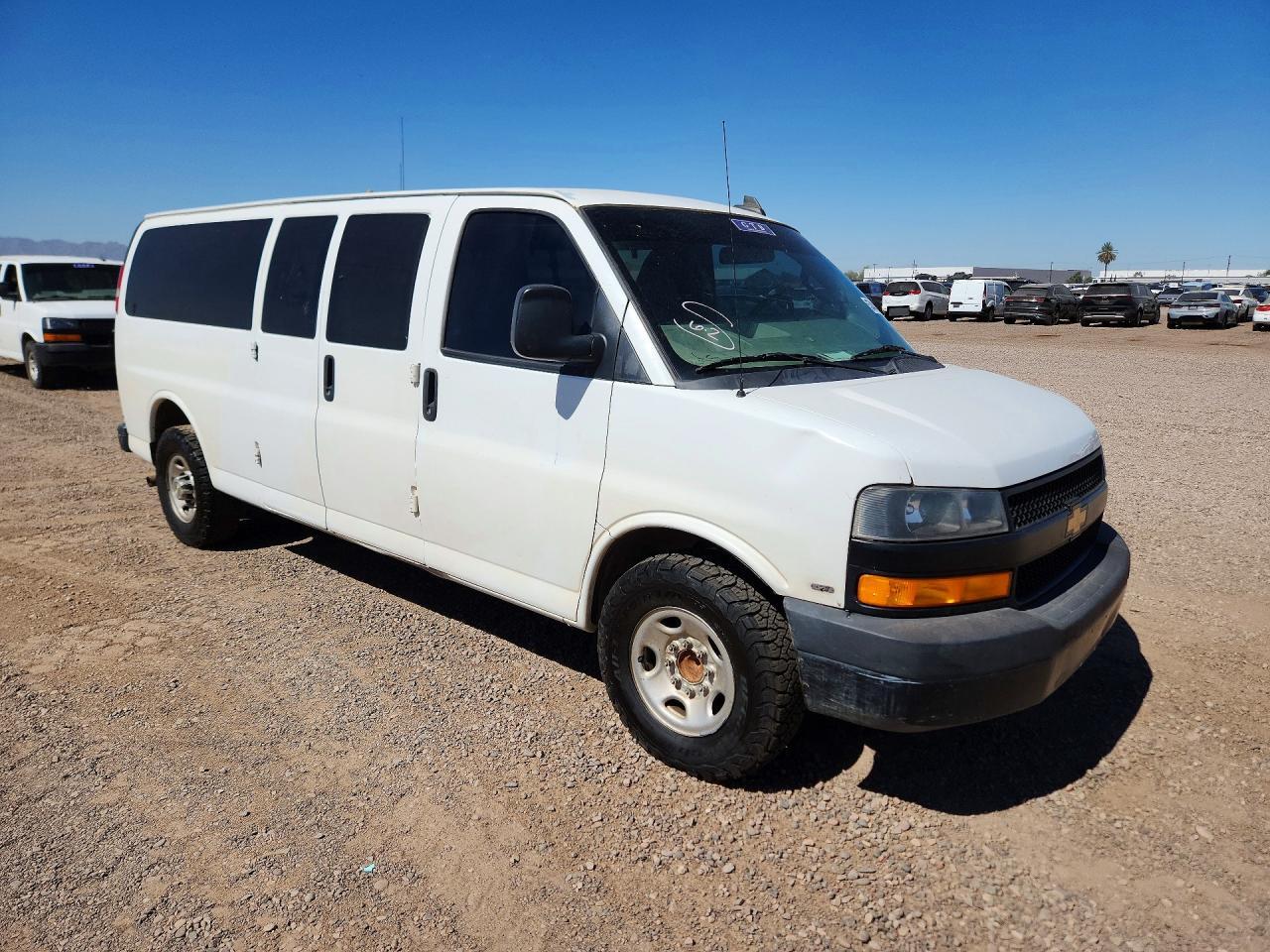 2020 Chevrolet Express G3500 Ls Passenger Van - Фото 4