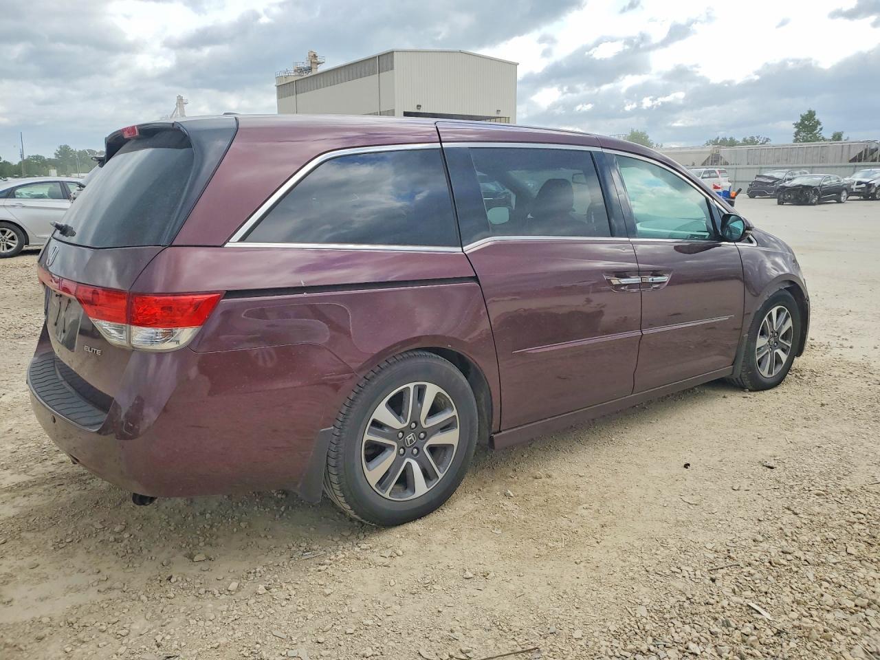2014 Honda Odyssey Touring - Фото 3