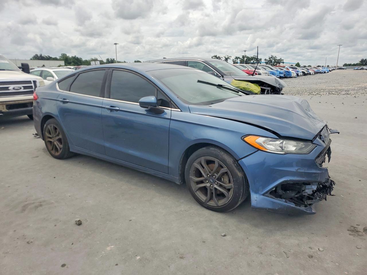 2018 Ford Fusion Se - Фото 4