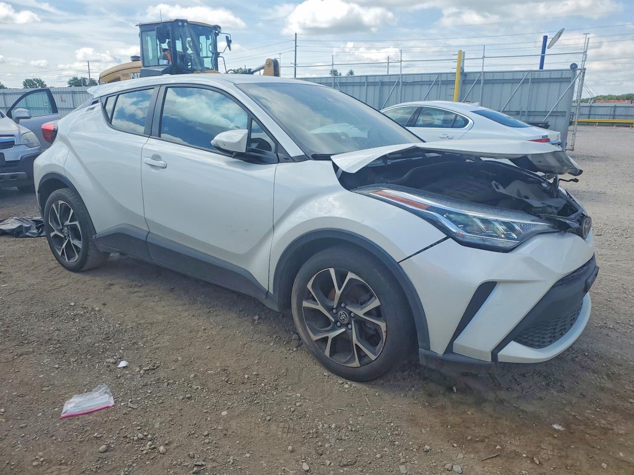 2021 Toyota C-Hr Xle - Фото 4