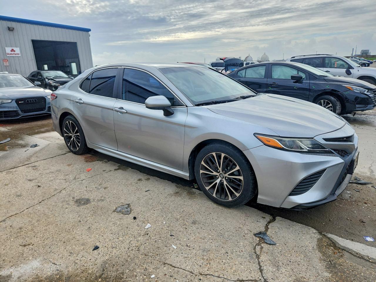 2019 Toyota Camry Se - Image 4