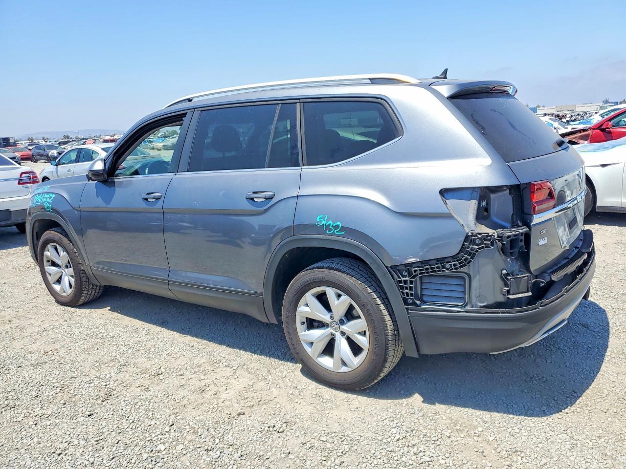 2018 Volkswagen Atlas Se - Image 2