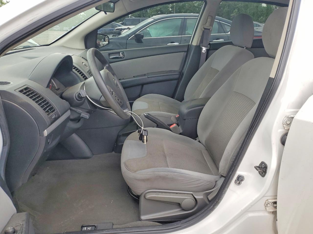 2011 Nissan Sentra 2.0 - Фото 7