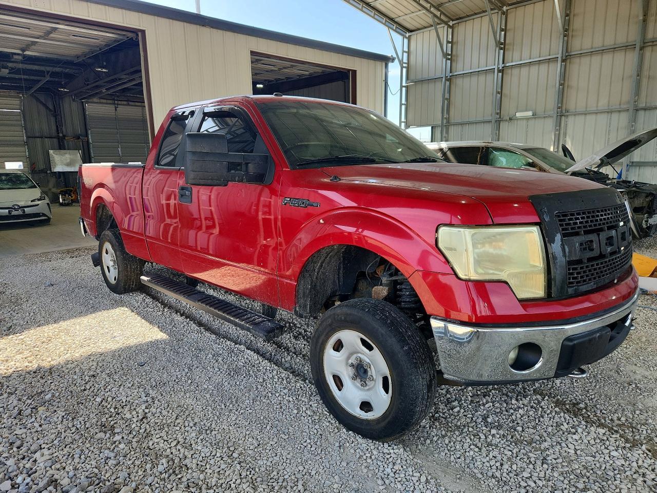 2011 Ford F150 Super Cab - Image 4
