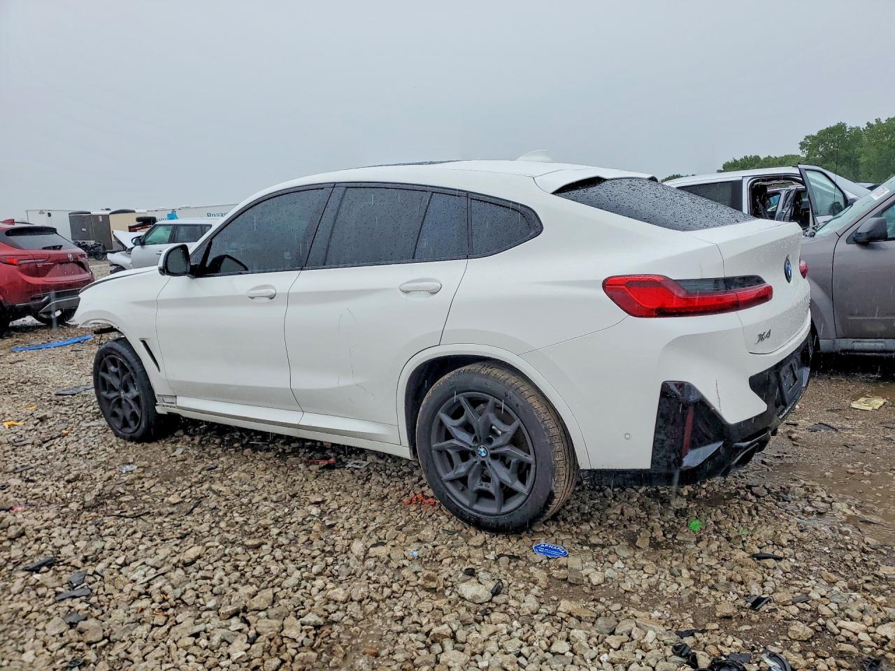 2025 BMW X4 xDrive30I - Image 2