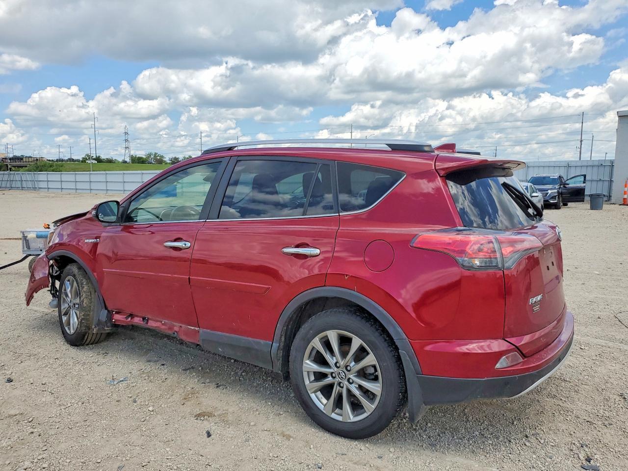 2018 Toyota Rav4 - Image 2