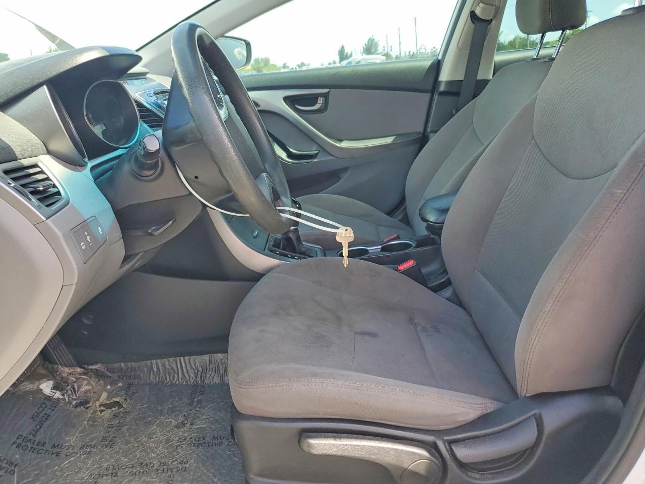 2016 Hyundai Elantra Se - Image 7