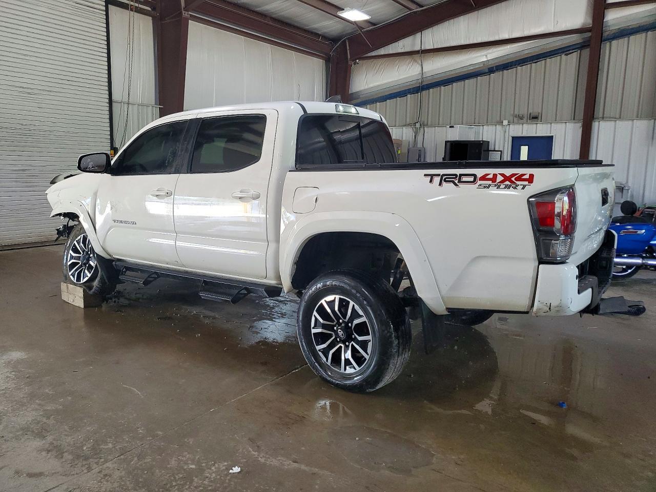 2022 Toyota Tacoma Trd Sport - Фото 2