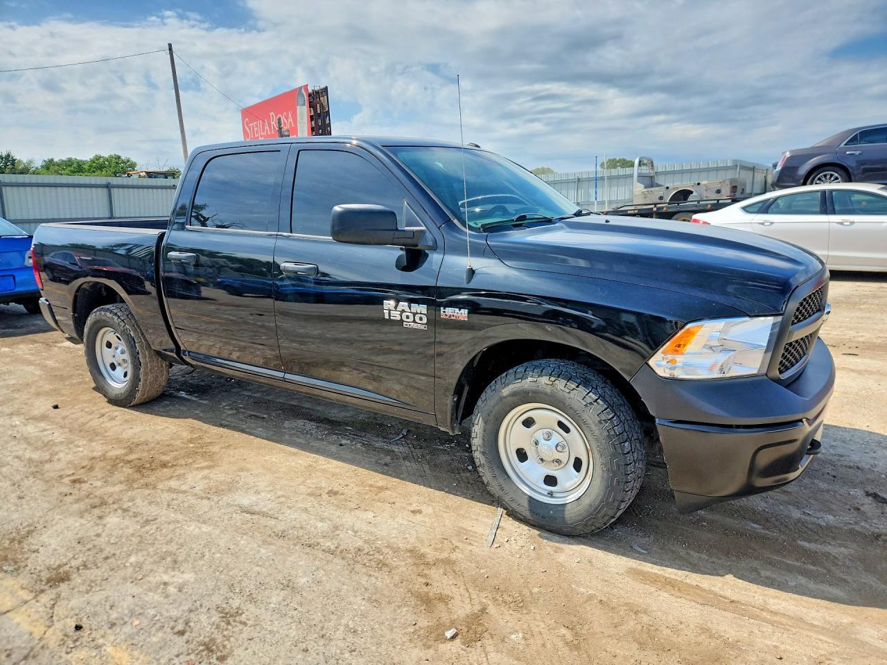 2019 Ram 1500 Classic Tradesman - Image 4