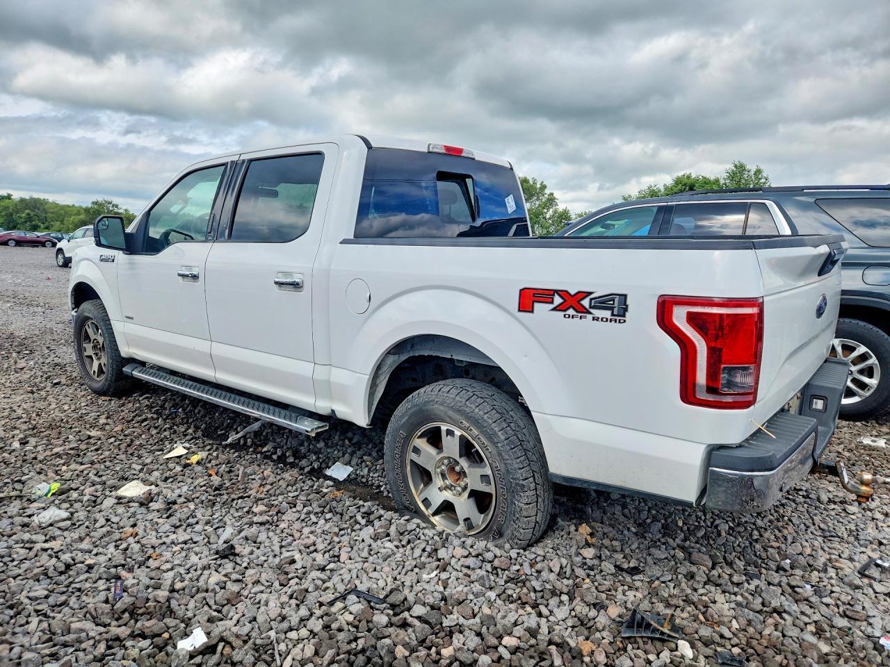 2015 Ford F150 Supercrew - Image 2