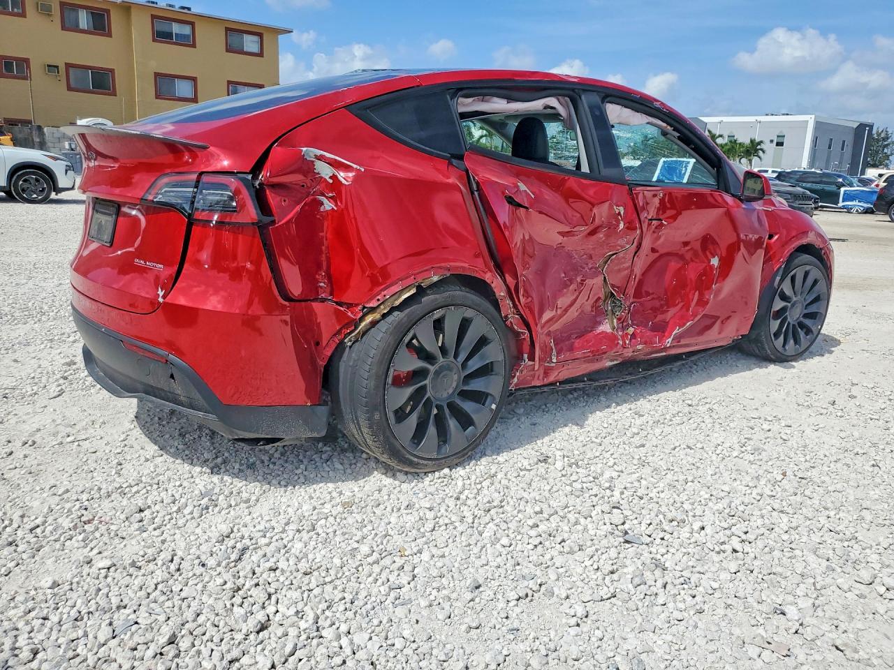 2023 Tesla Model Y - Image 3