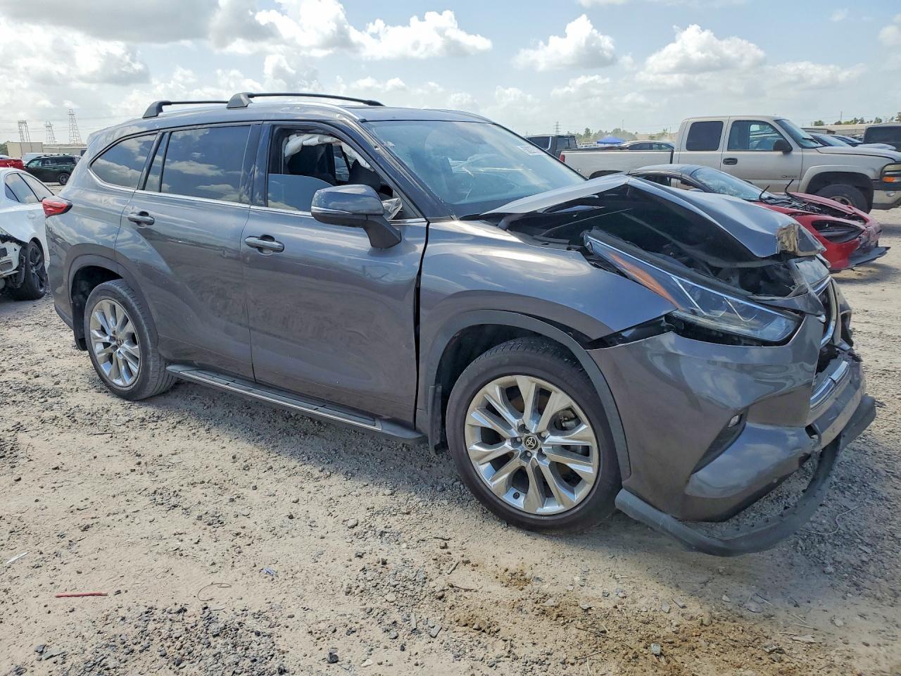 2025 Toyota Highlander - Фото 4