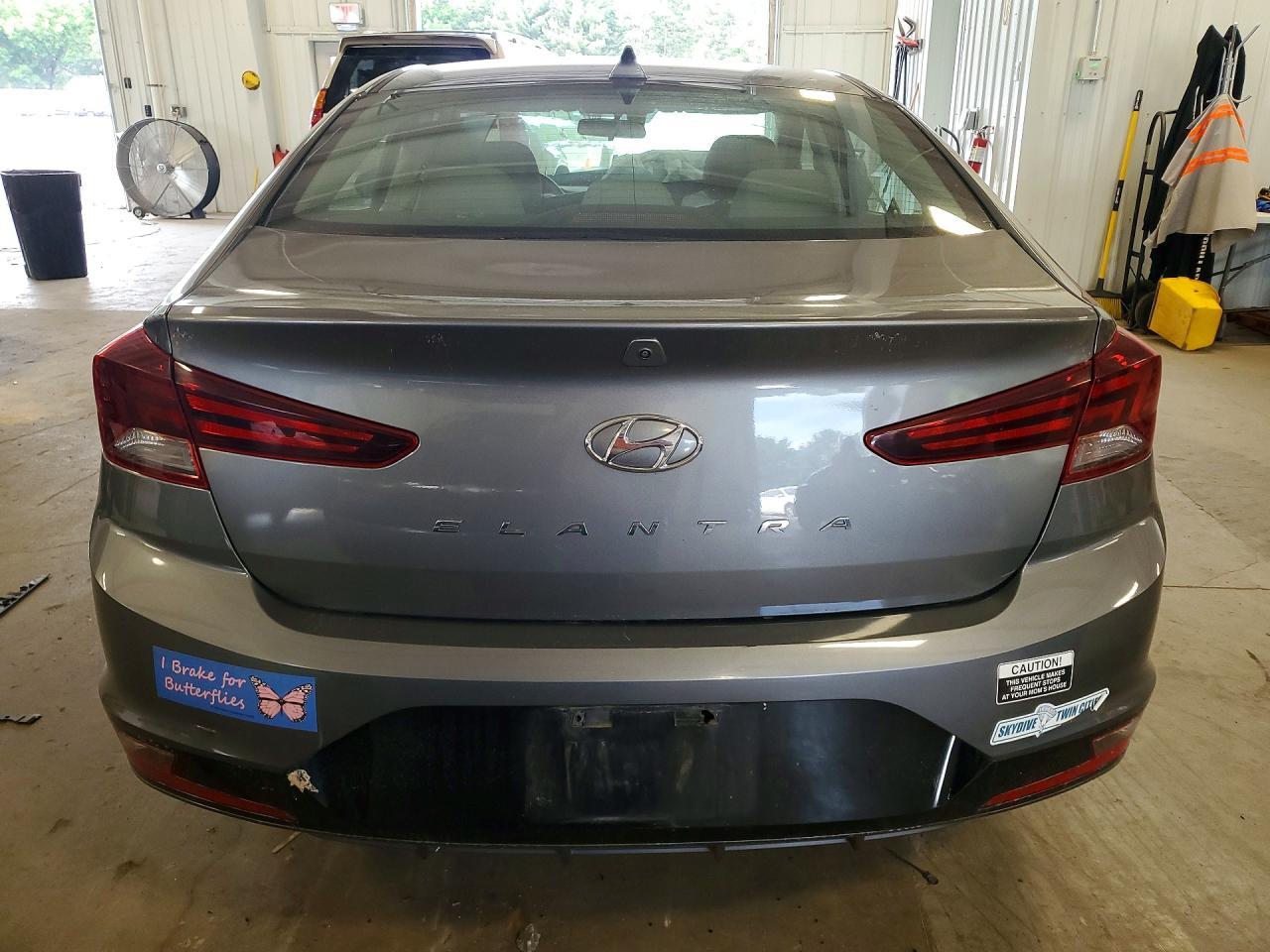 2020 Hyundai Elantra Sel - Фото 6