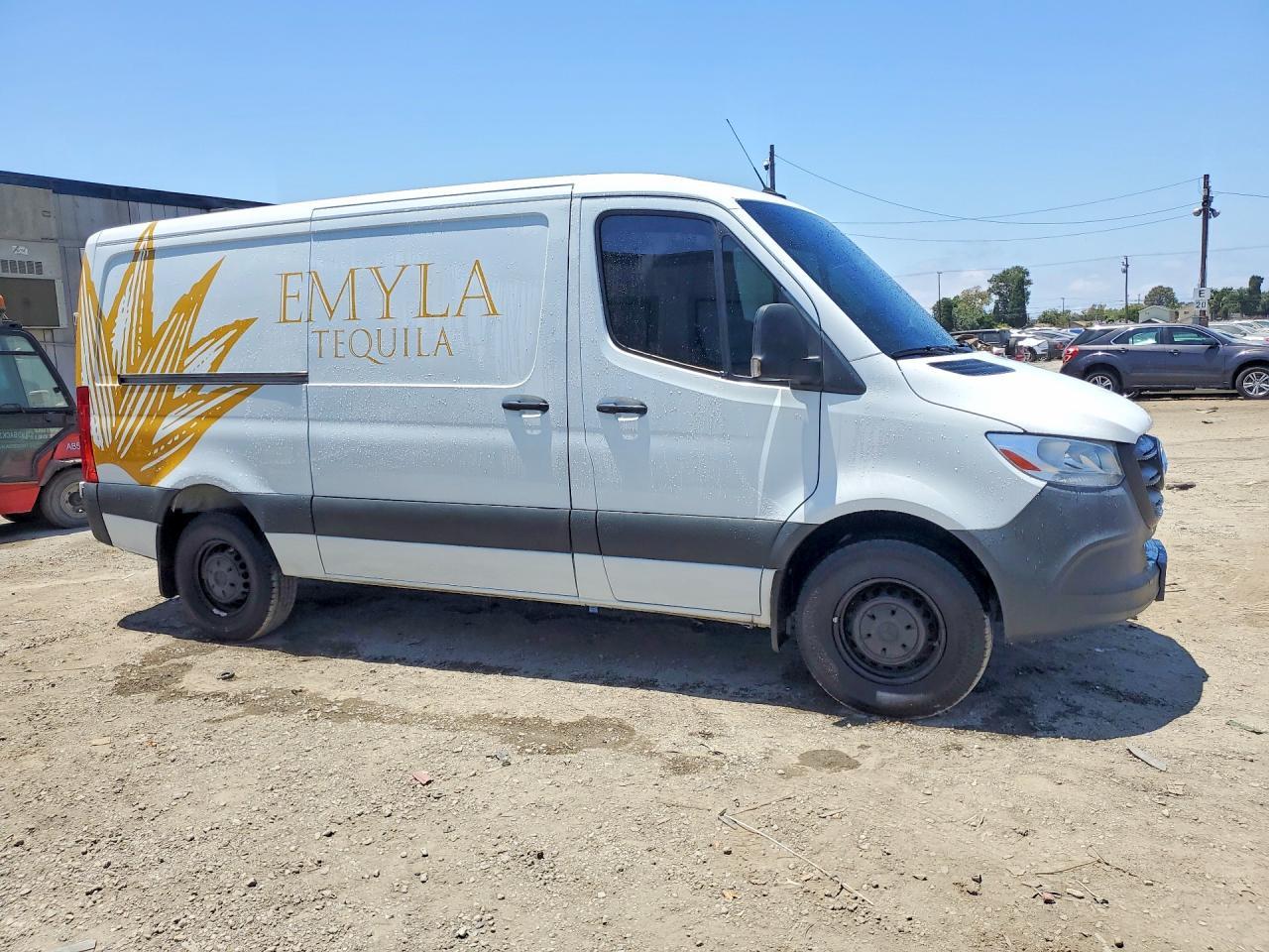 2024 Mercedes-Benz Sprinter 2500 - Image 4