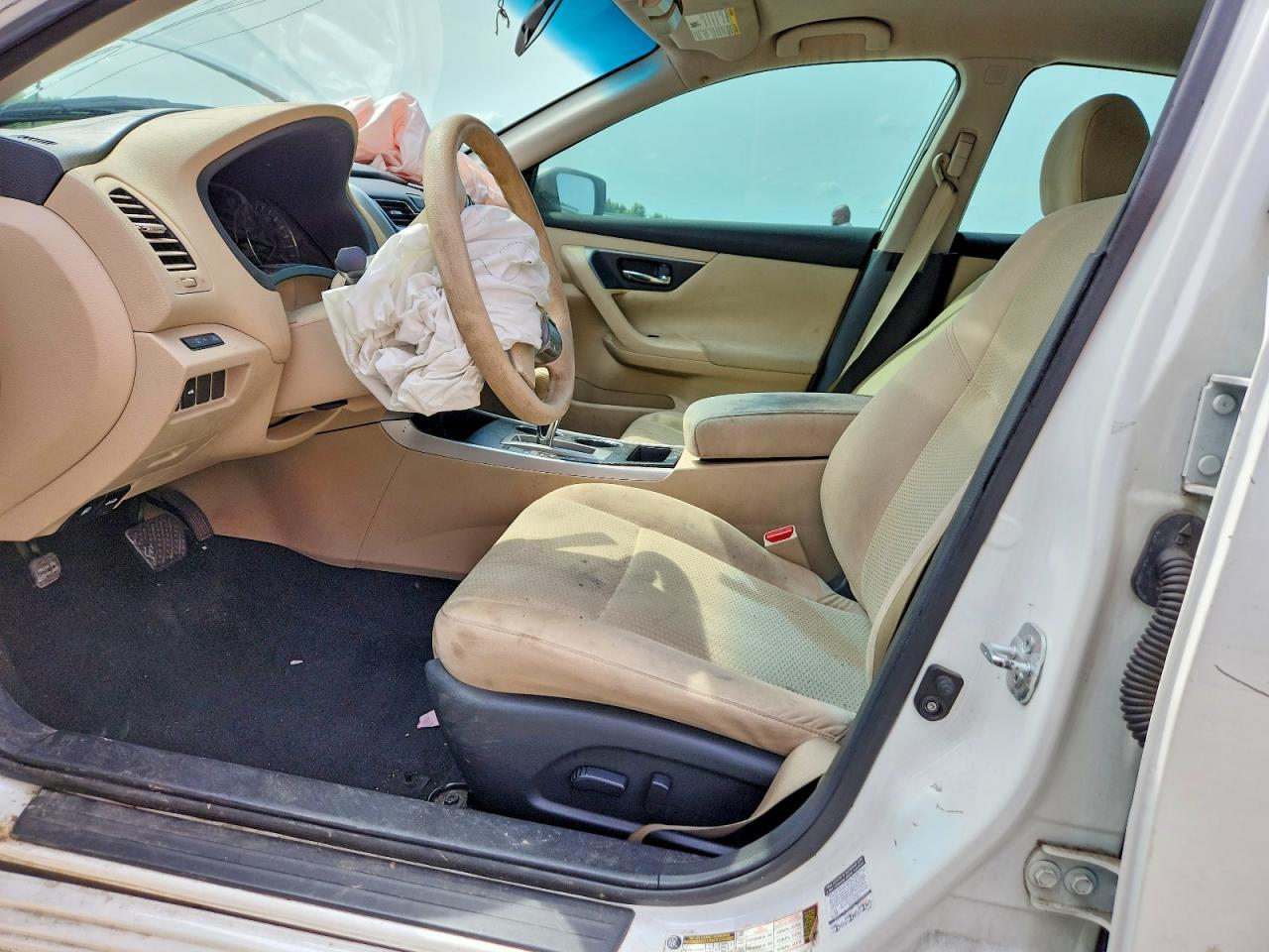 2015 Nissan Altima 2.5 S - Image 7