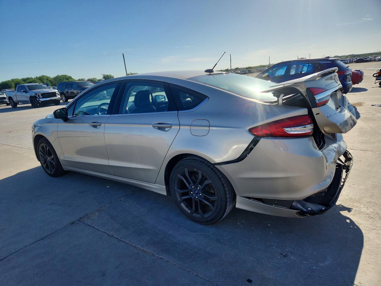 2018 Ford Fusion Se - Image 2