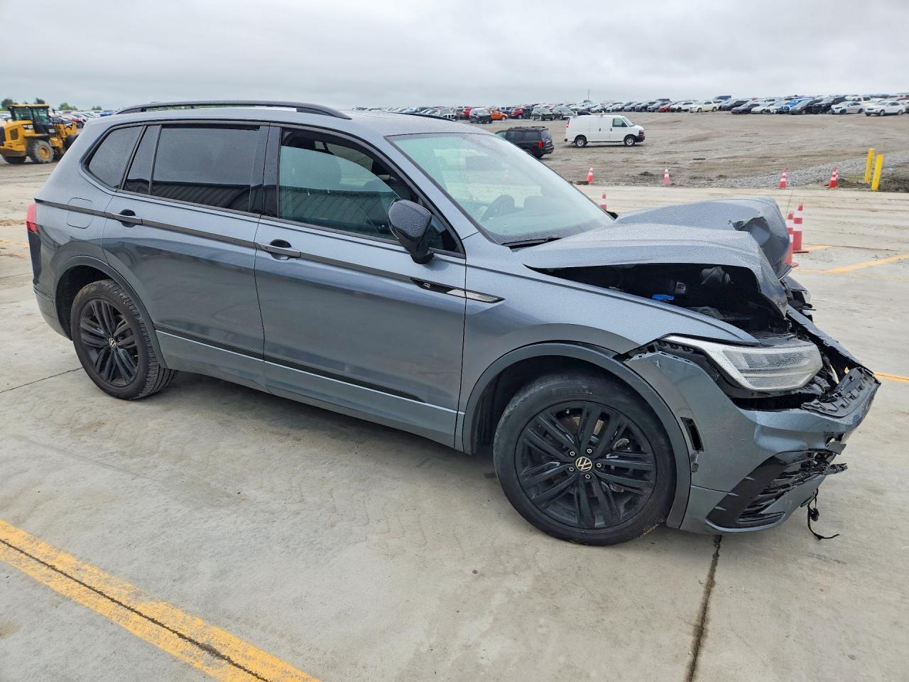 2022 Volkswagen Tiguan Se R-Line Black - Фото 4