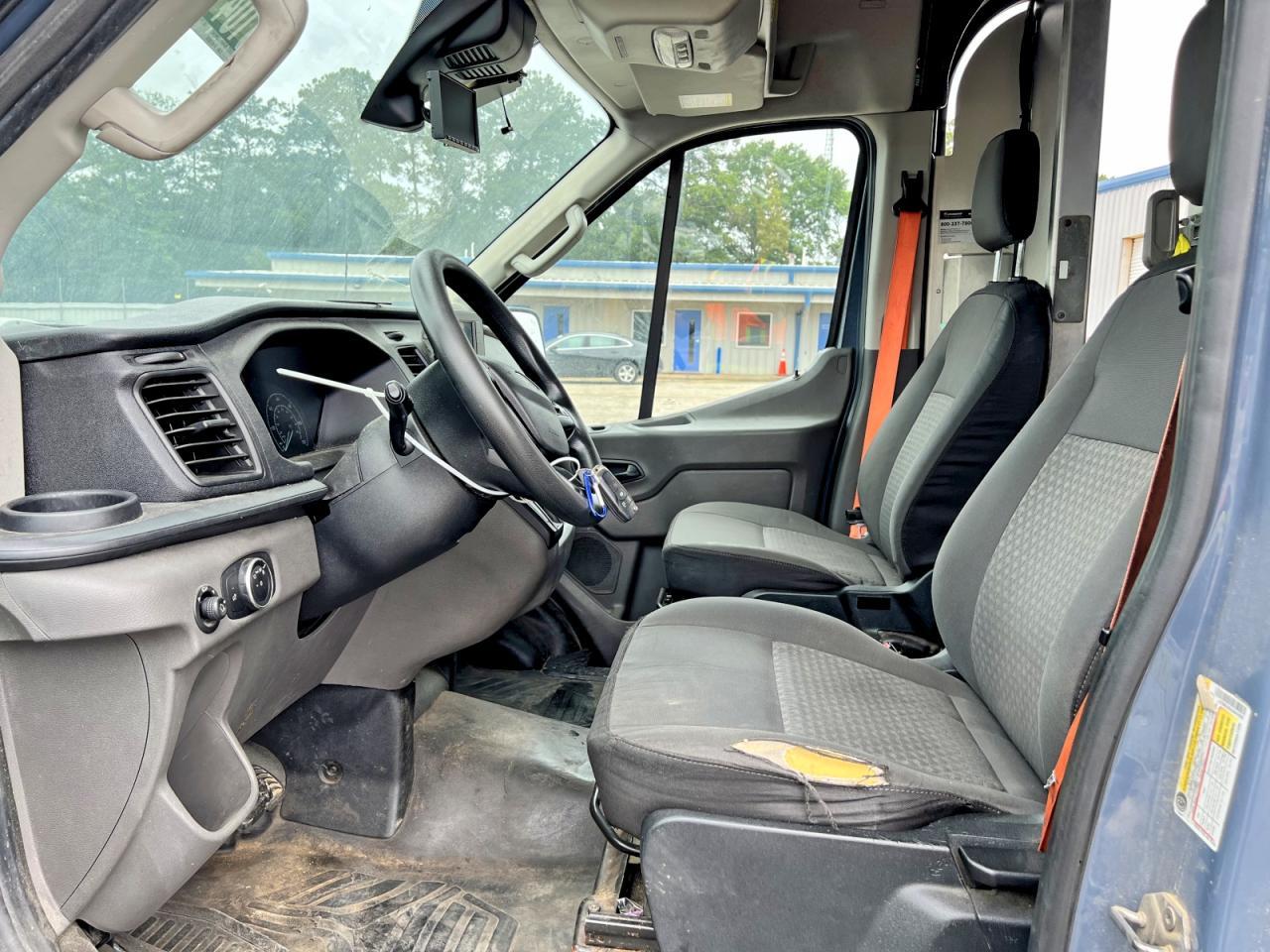 2020 Ford Transit 250 Delivery Van - Фото 7